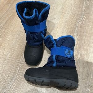 Kamik waterproof, fleeced boots for toddler, size 10.